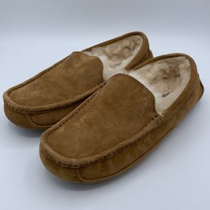 UGG moccasins brown, super soft!!